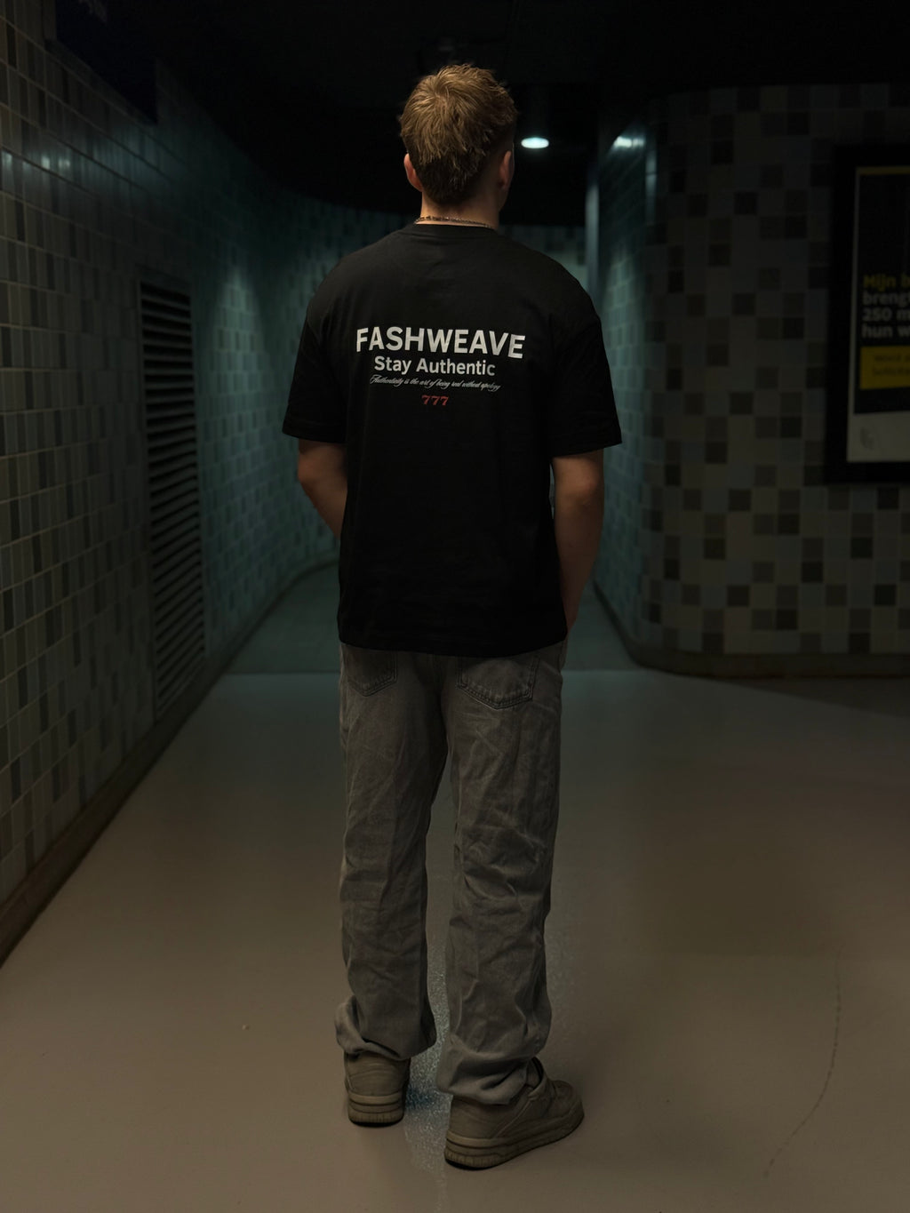 Essential Tee - Black